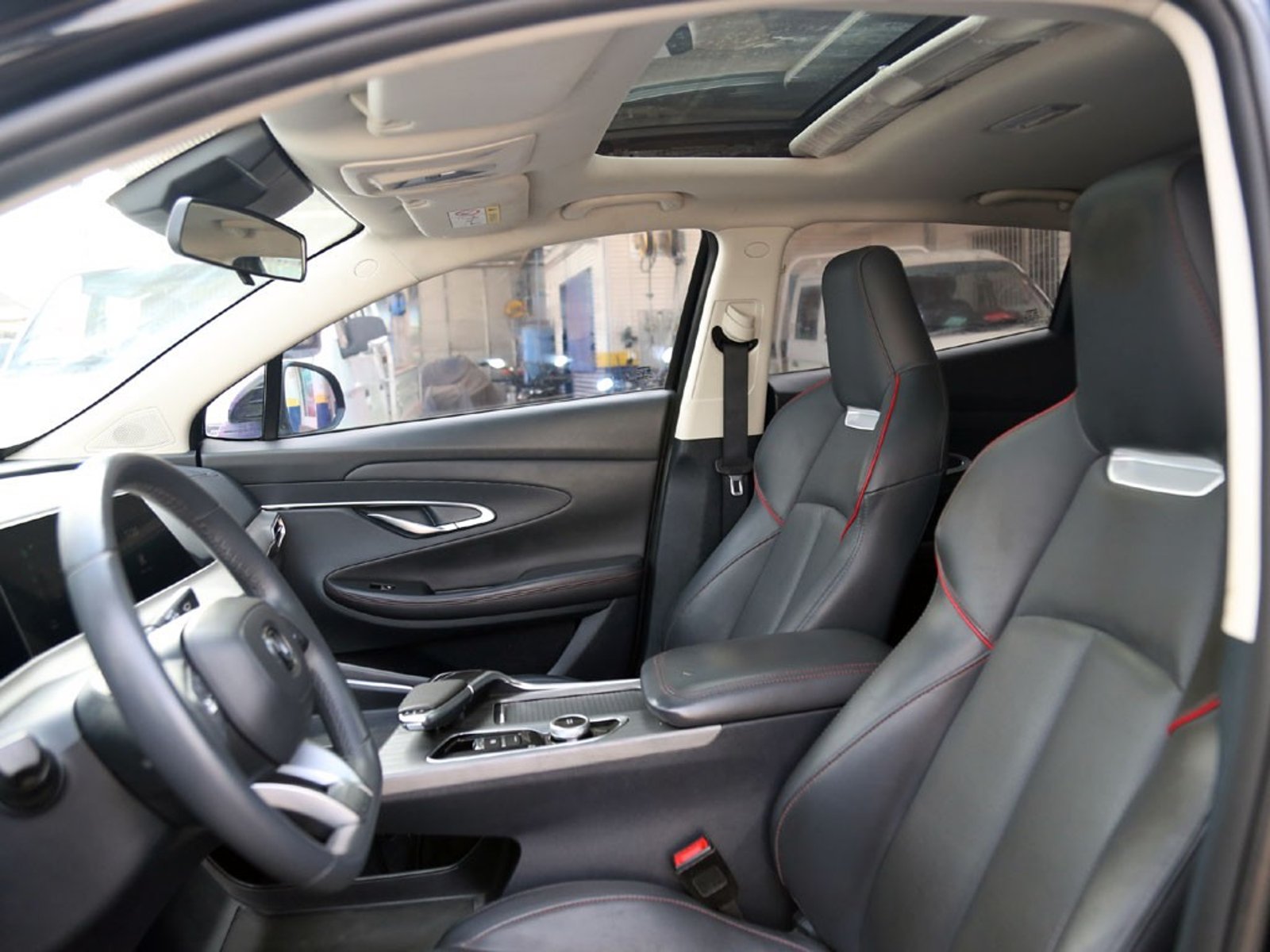 Changan UNI-T LUXURY 1.5 AUT 2023 - Imagen 13 de 20