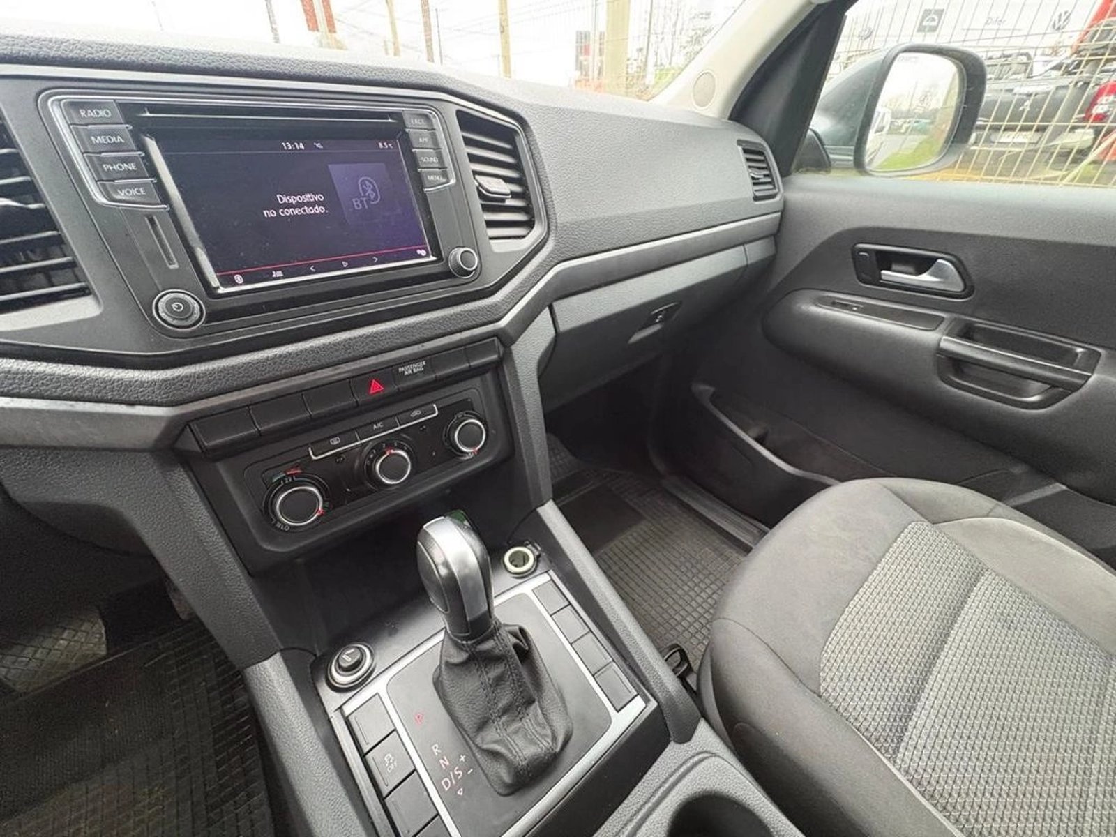 Volkswagen AMAROK COMFORTLINE 4X4 AUT. 2022 - Imagen 9 de 11