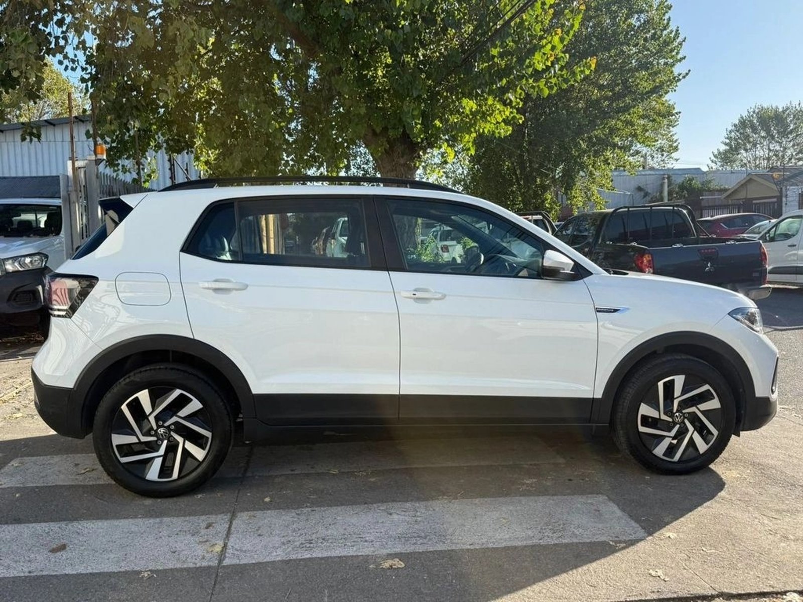 Volkswagen T-CROSS 1.0 TSI COMFORTLINE AT 2025 - Imagen 4 de 15
