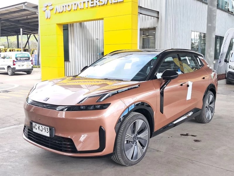 Lynk & Co 08 HALO 08 PHEV 1.5 AUT 4X2 2027