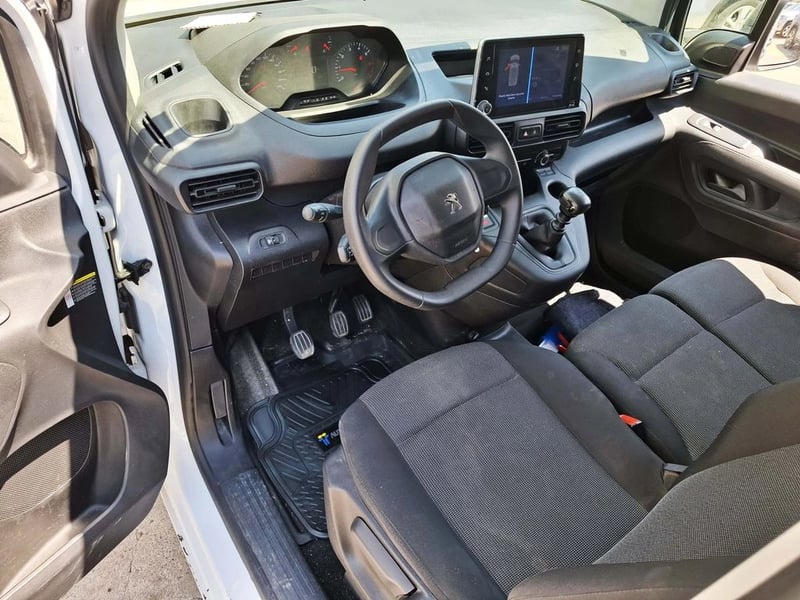 Peugeot PARTNER 1.5 BlueHDI 2024 - Imagen 17 de 20