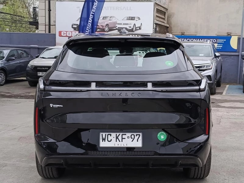 Lynk & Co 08 PHEV HALO 2027 - Imagen 8 de 20