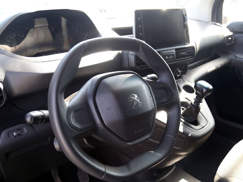 Peugeot PARTNER L1 BLUE HDI 100 1.5 2024 - Imagen 15 de 19