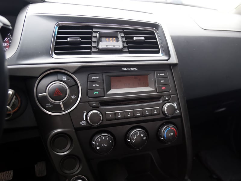 SsangYong ACTYON SPORTS MT 2.2 DIESEL 4X2 2020 - Imagen 17 de 19