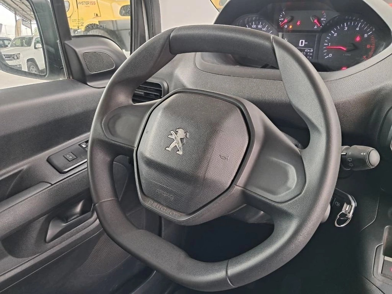 Peugeot PARTNER L1 1.5 HDI MT 4X2 2024 - Imagen 18 de 20