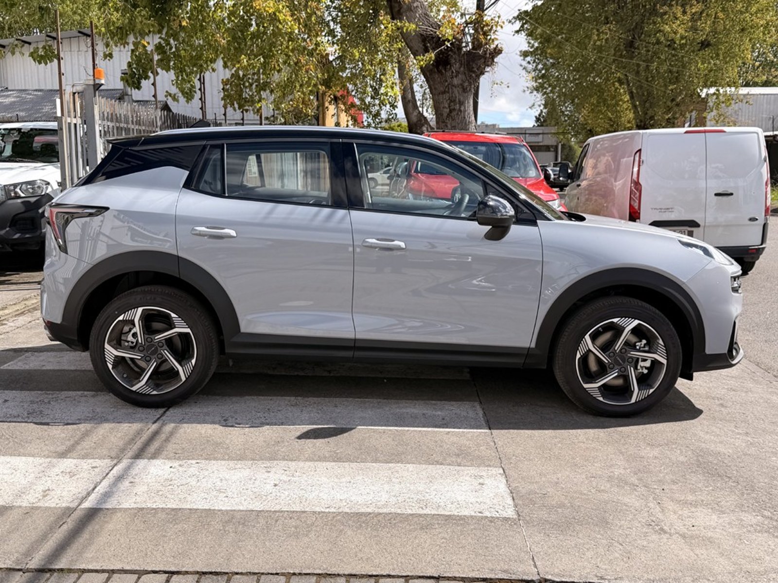 Lynk & Co 06 06 1.5T AT HALO 2027 - Foto 4 de 20