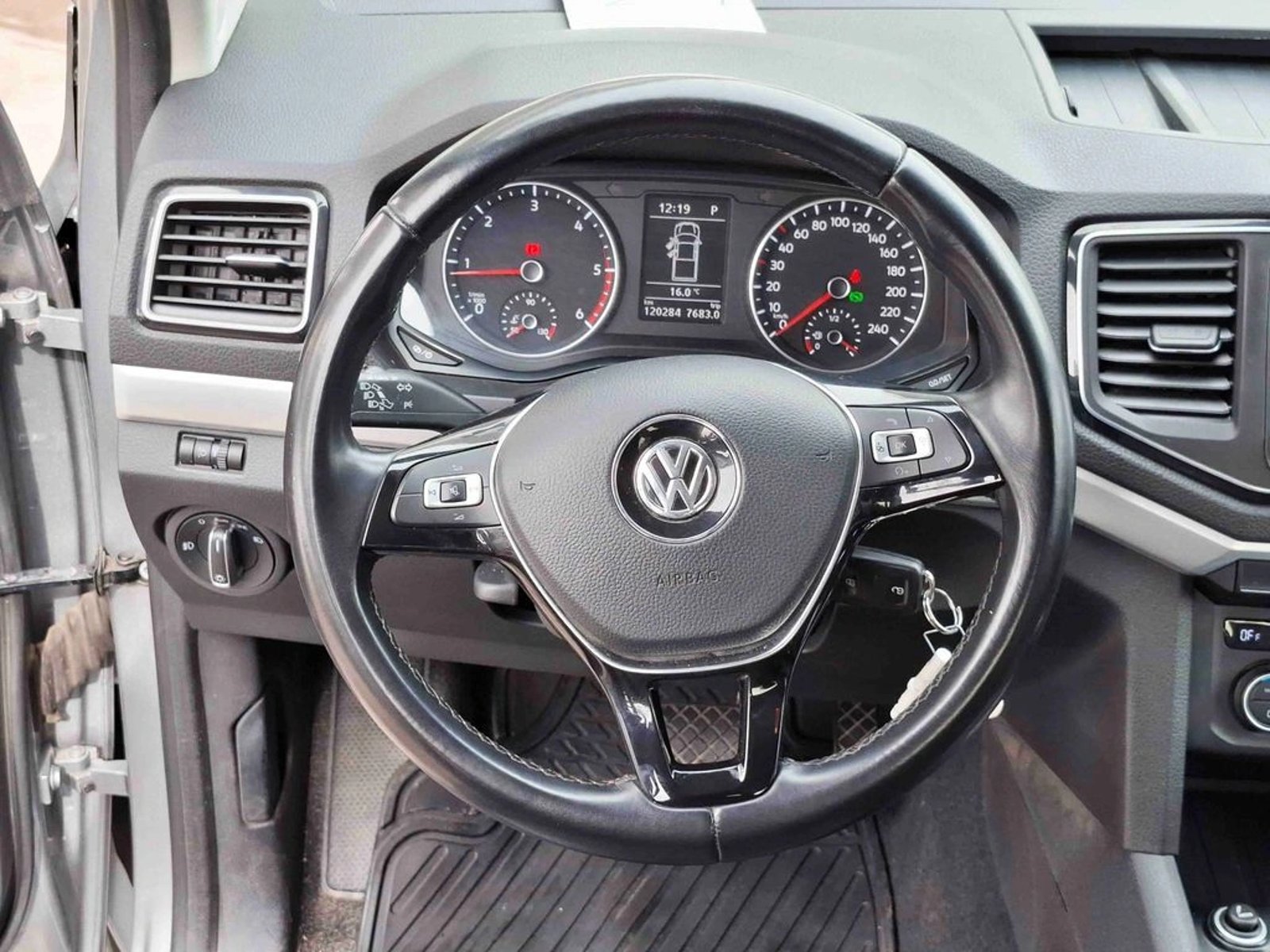 Volkswagen AMAROK 2.0 2023 - Imagen 16 de 20