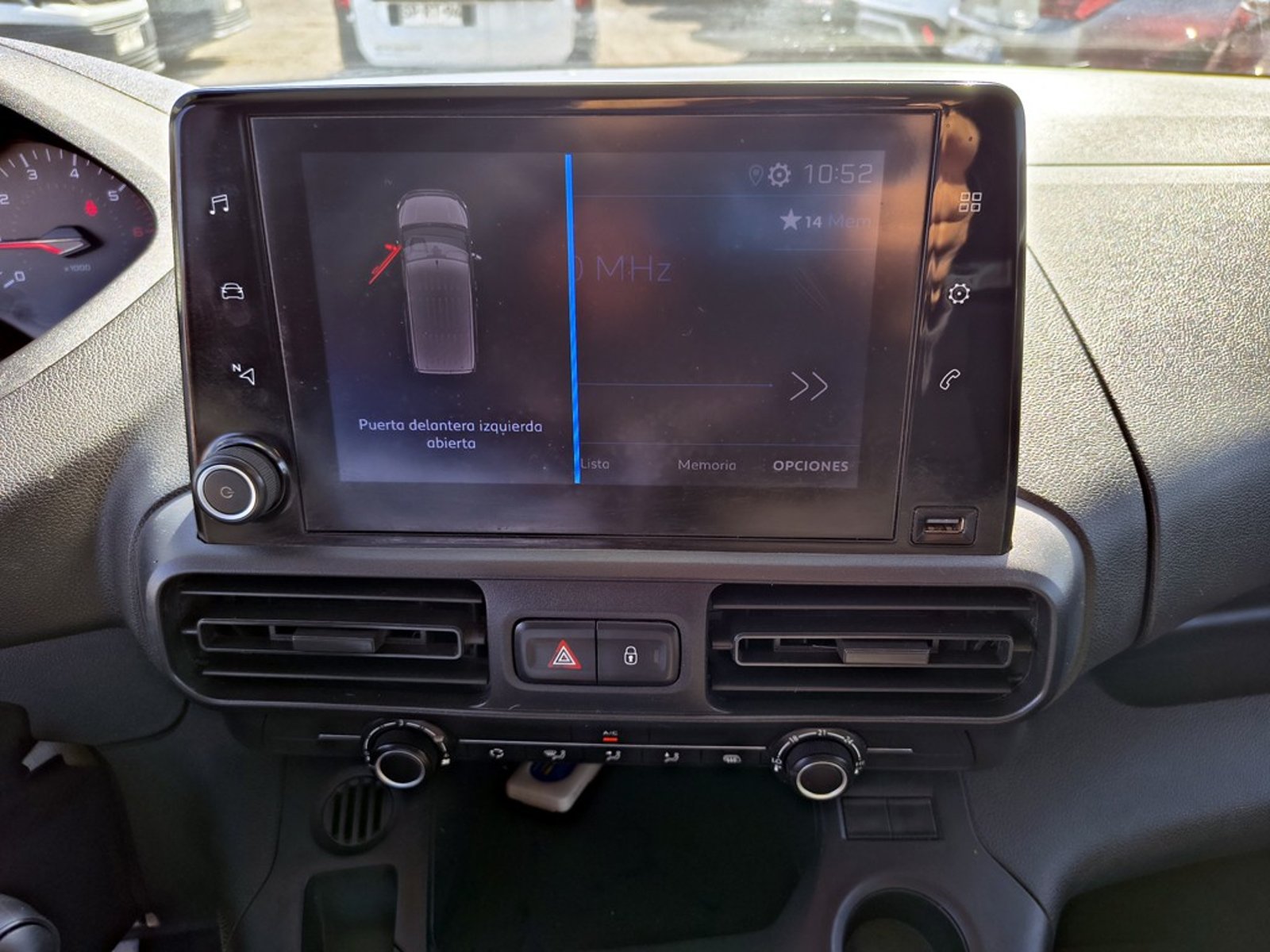 Peugeot PARTNER PARTNER L1 1.5 Diesel 4X2 T/M 2024 - Imagen 12 de 15