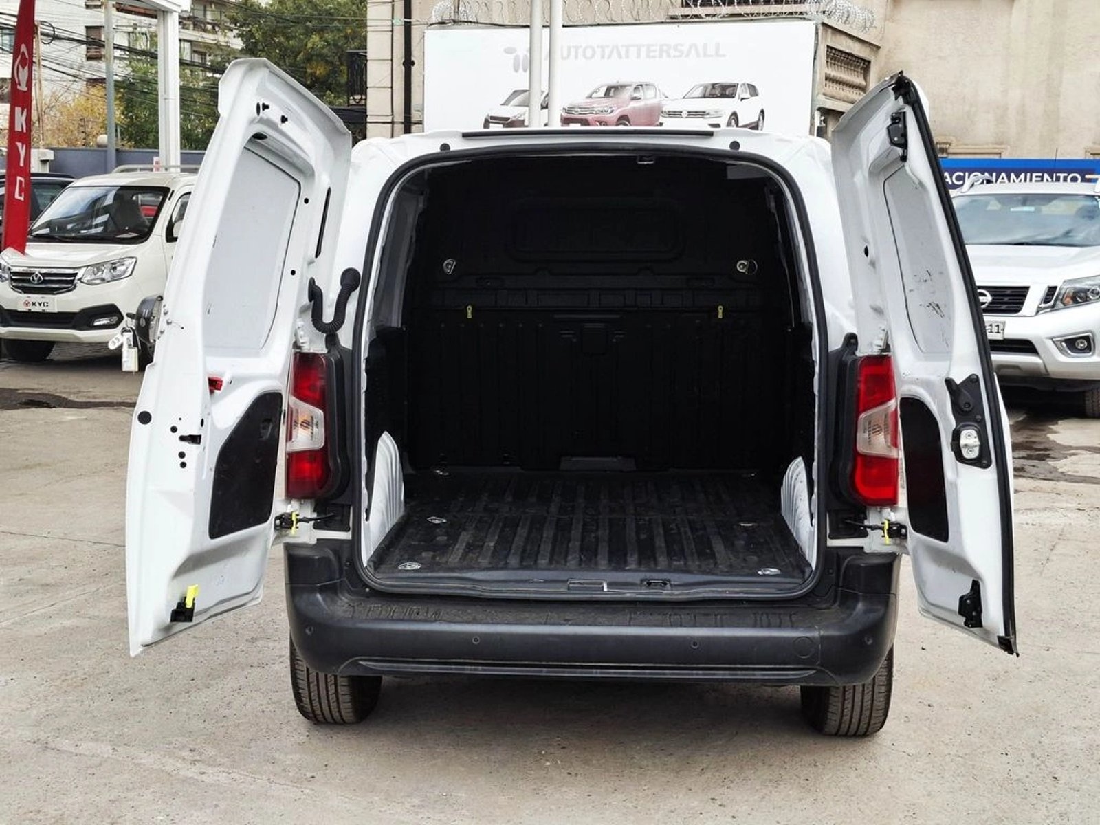 PEUGEOT PARTNER L1 1.5 HDI 2024 - Imagen 7 de 17