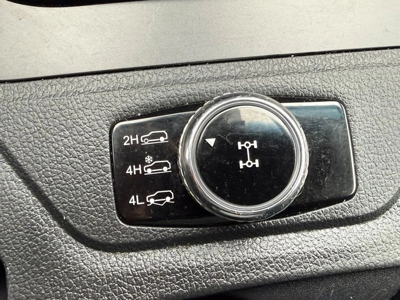 SsangYong MUSSO 2.2 LIMITED MT 4X4 DIESEL 2023 - Imagen 13 de 18