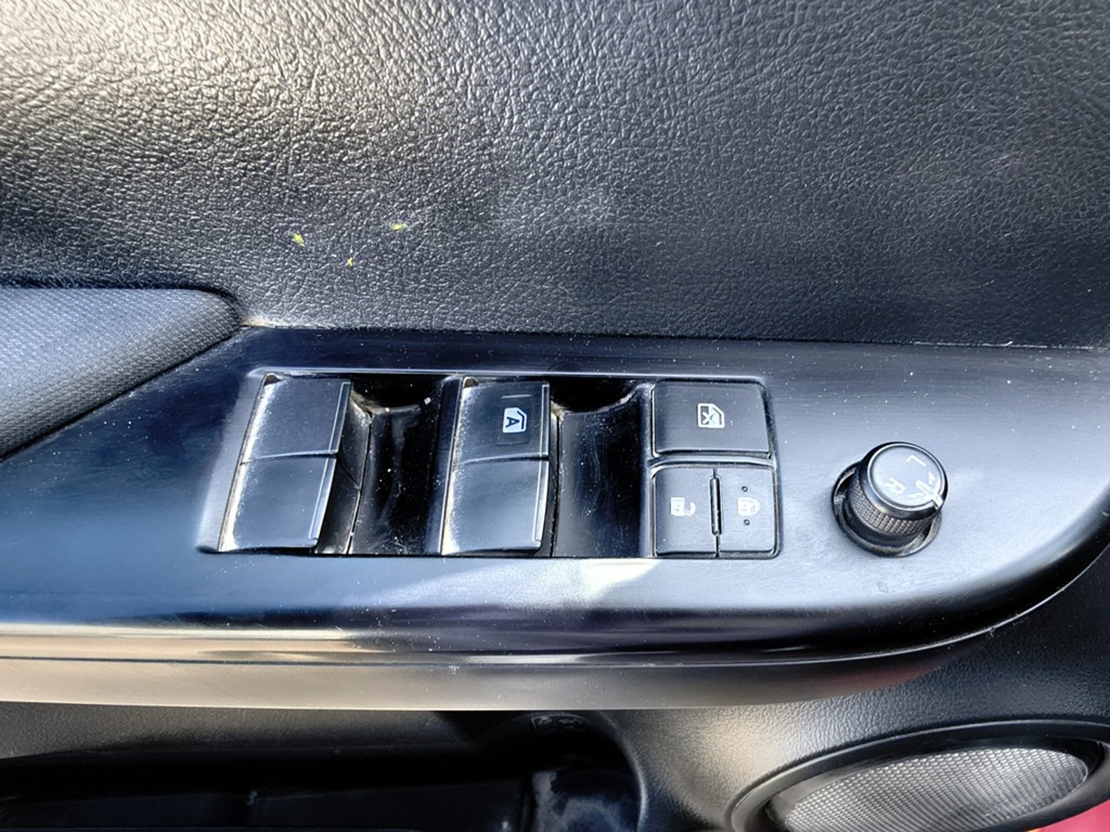 Toyota HILUX TSS 2.4 Diesel 4X2 T/M 2023 - Imagen 8 de 20