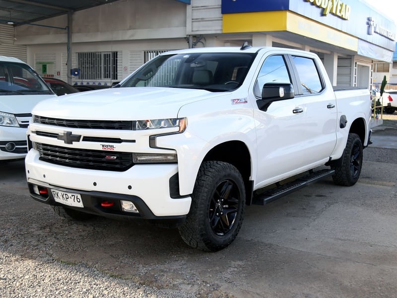 Chevrolet SILVERADO CC LTZ AT 4X4 2022