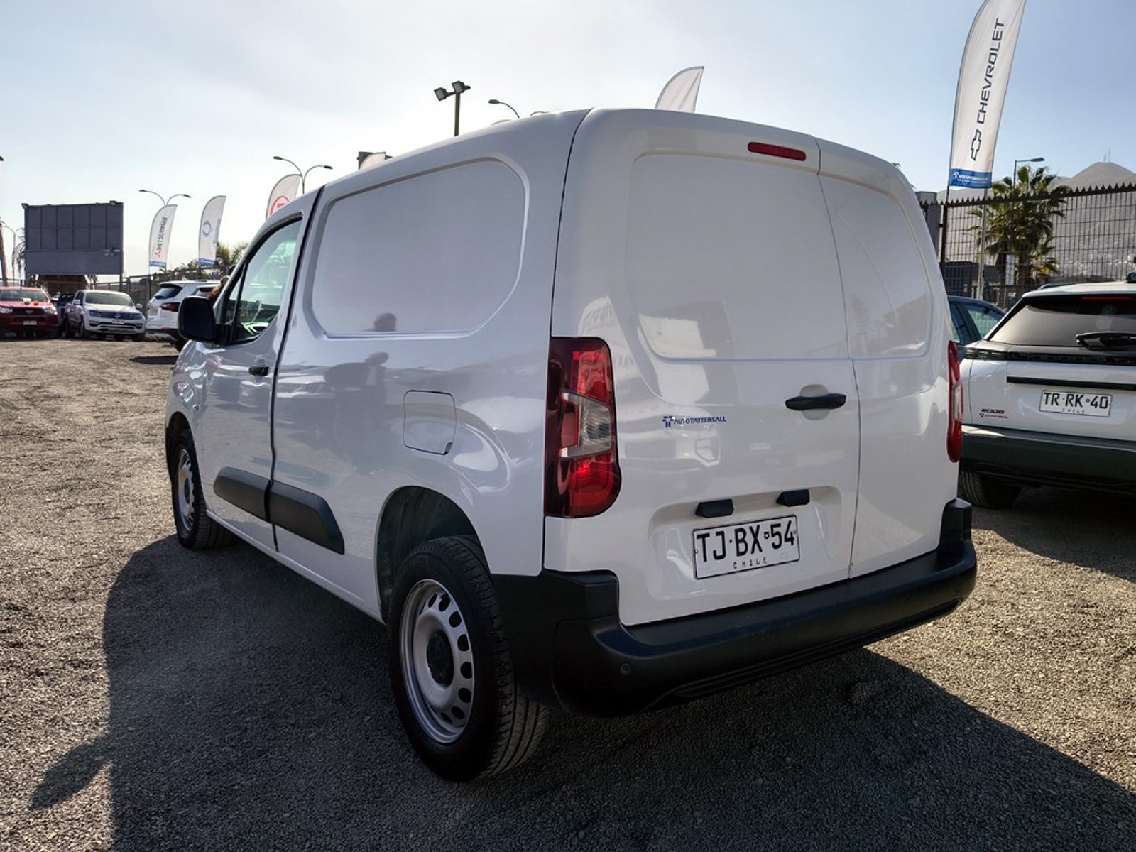 PEUGEOT PARTNER PARTNER L1 1.5 Diesel 4X2 T/M 2024 - Foto 5 de 17