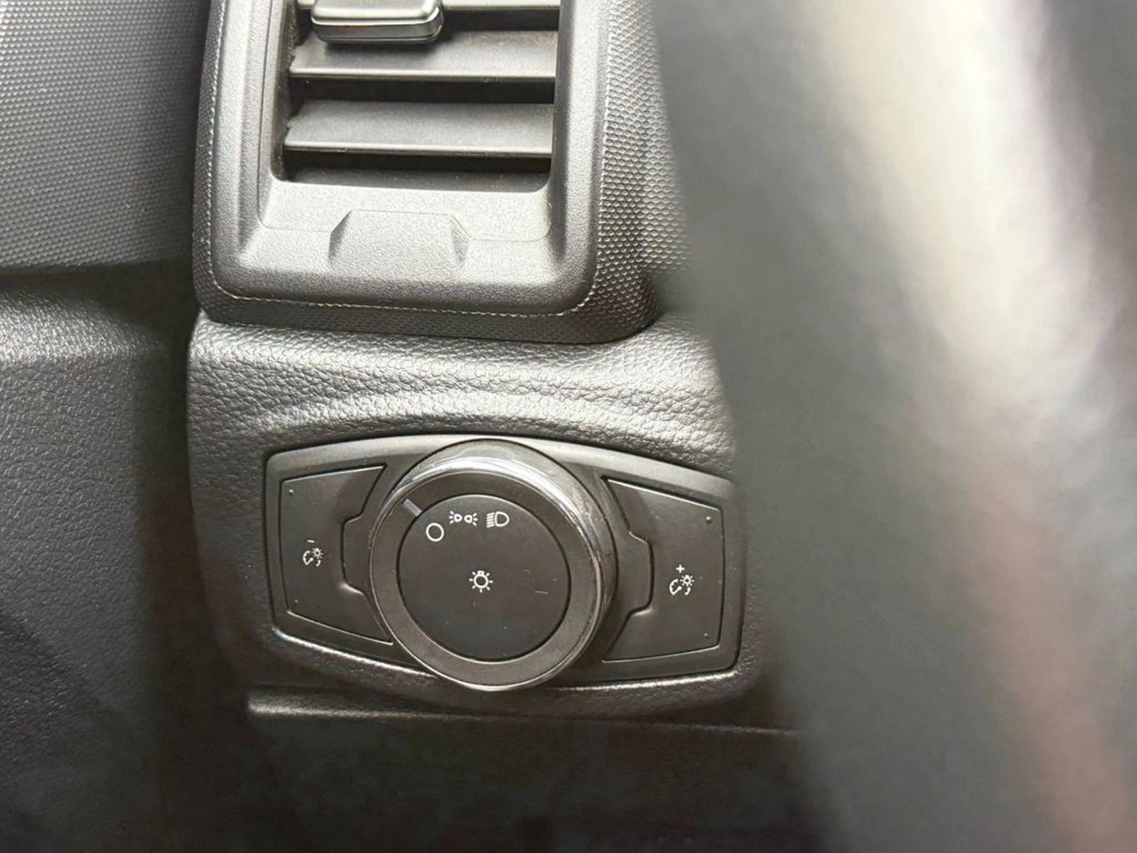 FORD RANGER 2.2 4X4 MT 2023 - Imagen 16 de 16