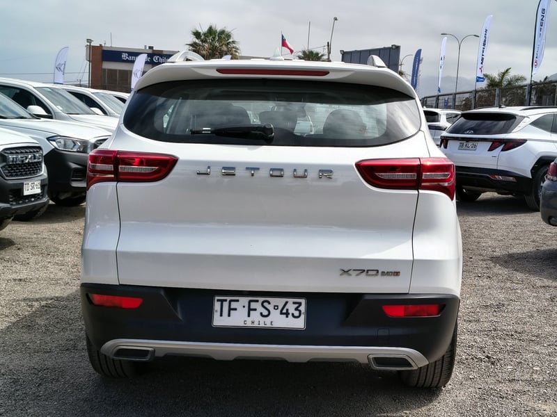 Jetour X70 1.5T GL 4X2 2024 - Imagen 6 de 20