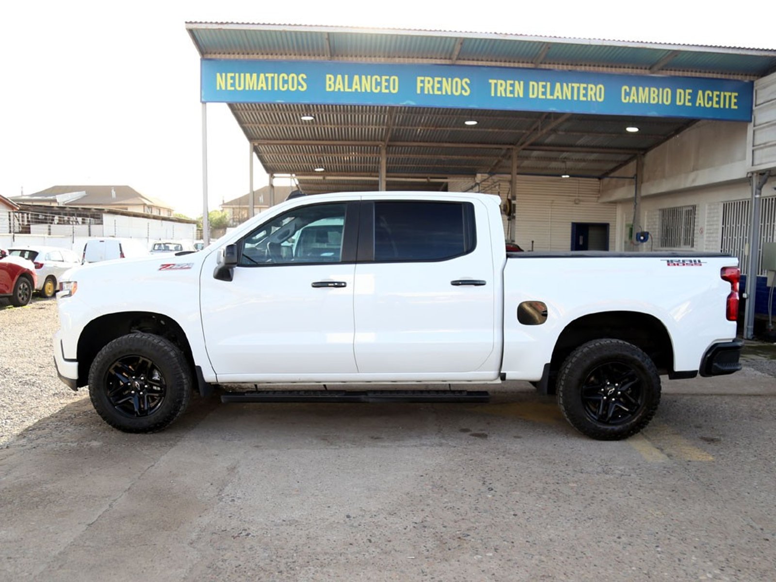 Chevrolet SILVERADO CC LTZ AT 4X4 DIESEL 2022 - Imagen 8 de 20