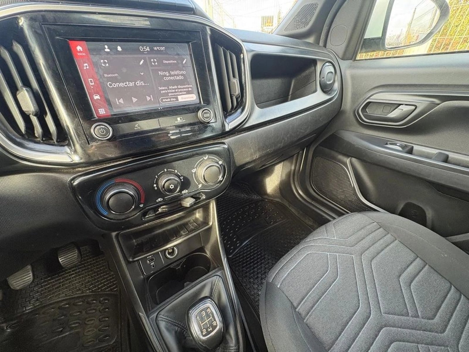 RAM 700 SLT MT BIGHORN 2023 - Imagen 9 de 12