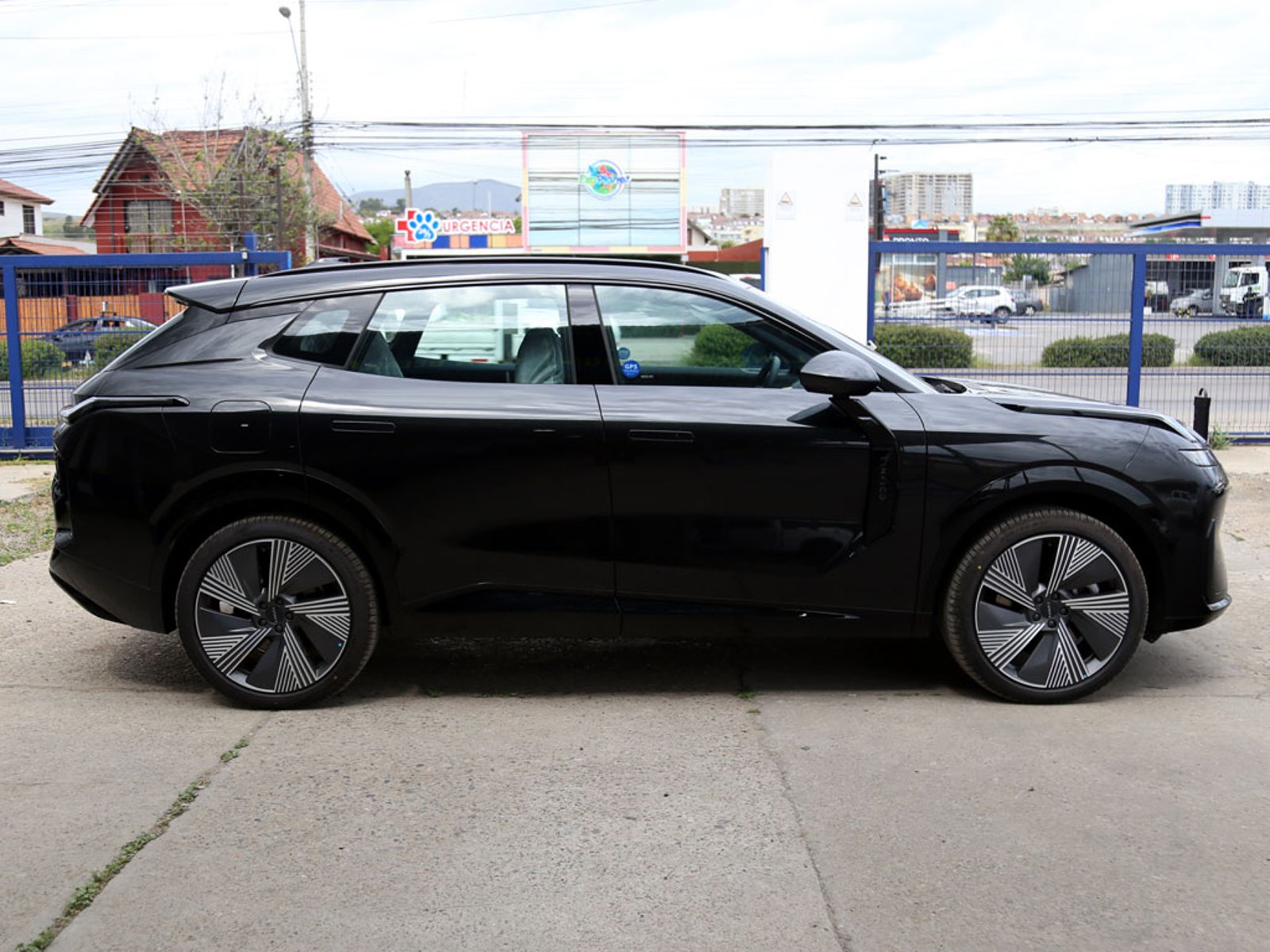 Lynk & Co 08 08 PHEV 2027 - Foto 4 de 20