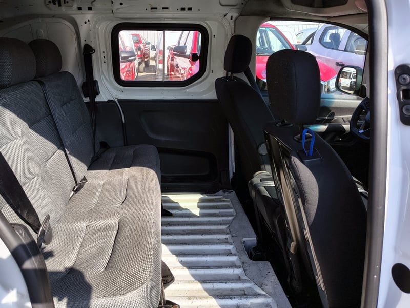 Opel COMBO 1.6 Diesel 4x2 T/M 2022 - Imagen 15 de 20