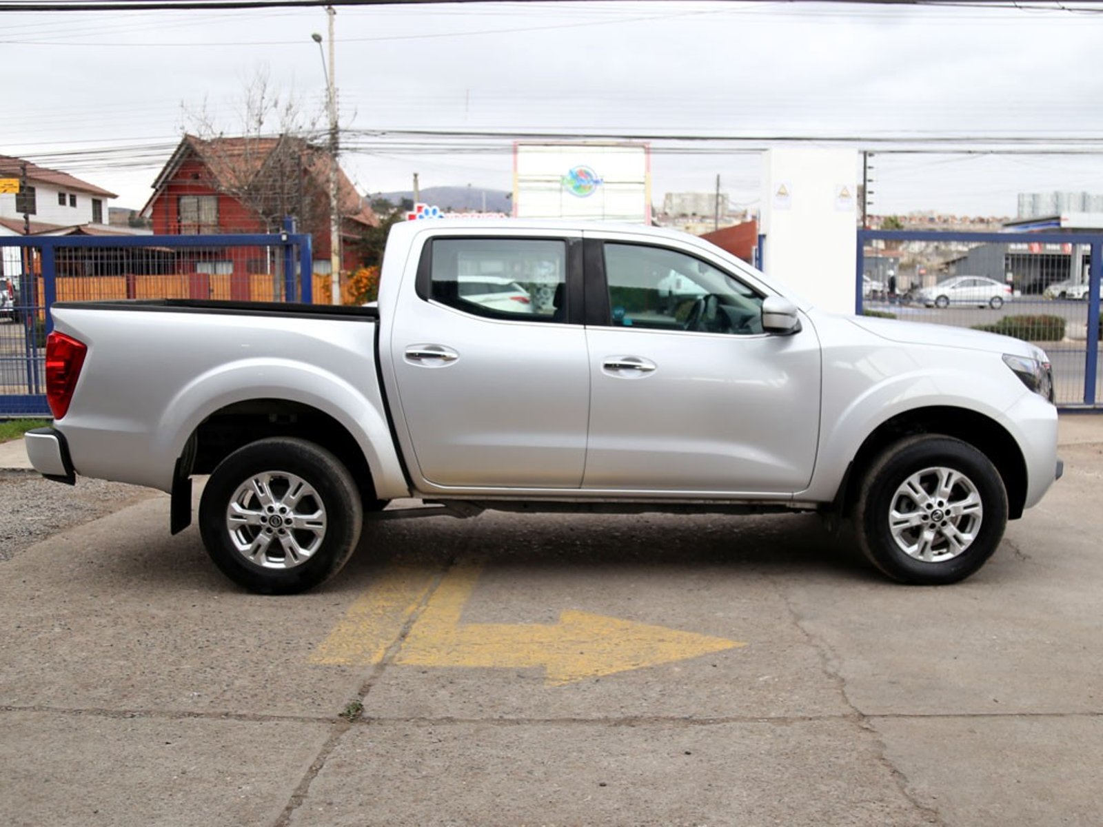 Nissan NAVARA 2.3D XE DIESEL 4X4 DOB.CAB. AT 4P 2022 - Foto 4 de 20