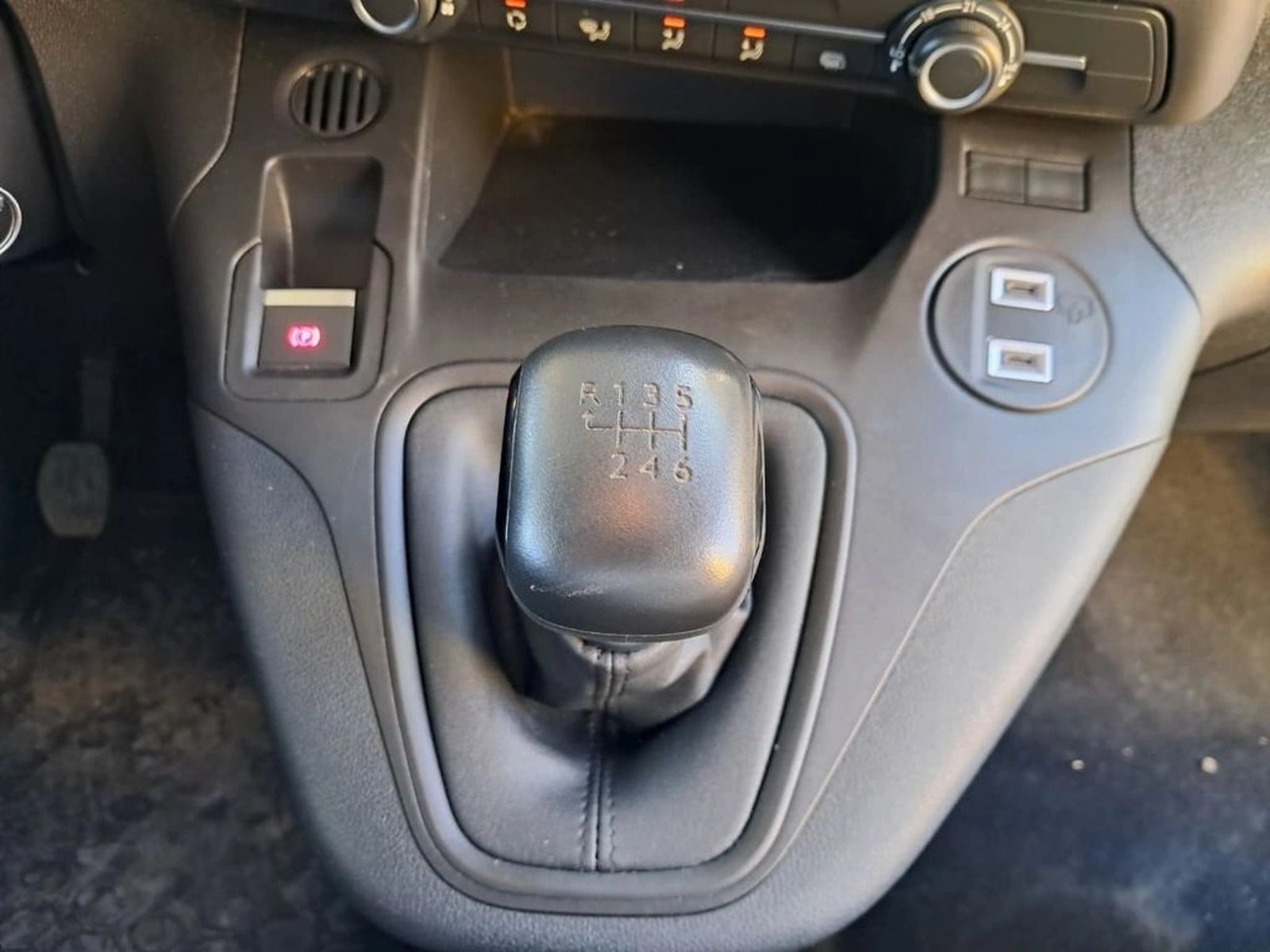 Peugeot PARTNER 1.5 L1 4X2 MT 2025 - Imagen 17 de 20