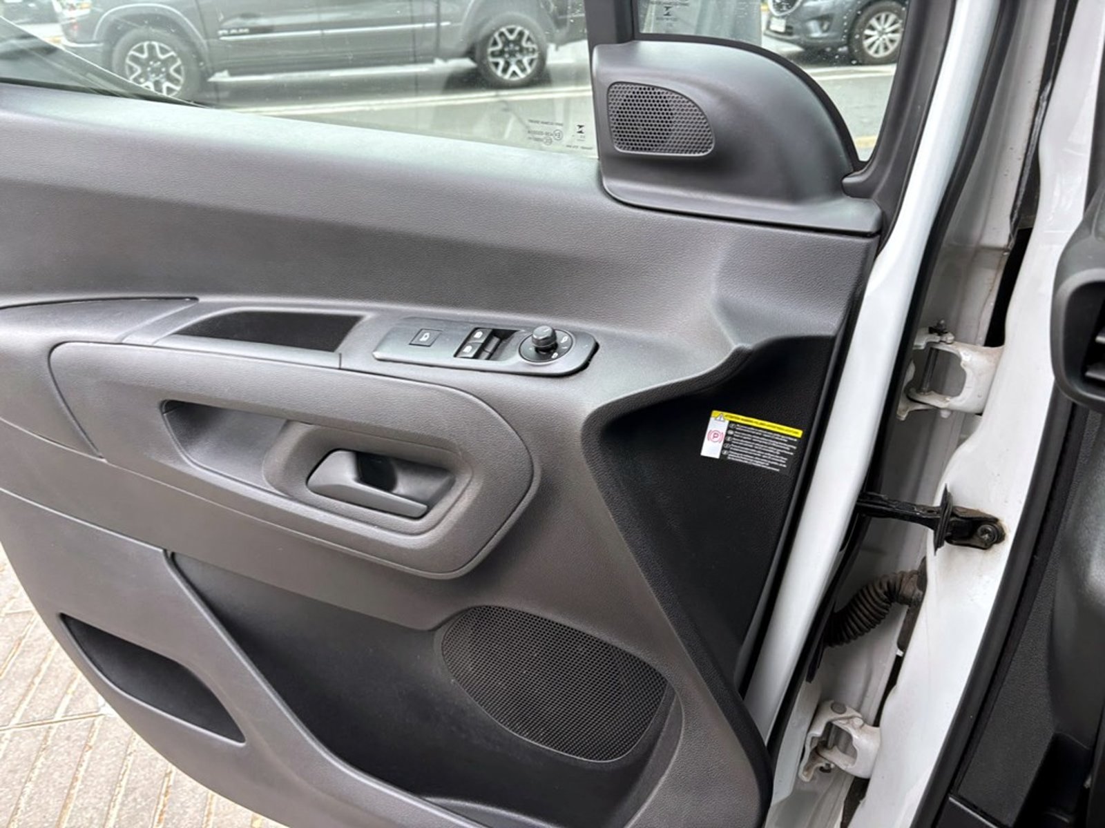 PEUGEOT PARTNER 1.5 L1 BLUEHDI 2023 - Imagen 10 de 18