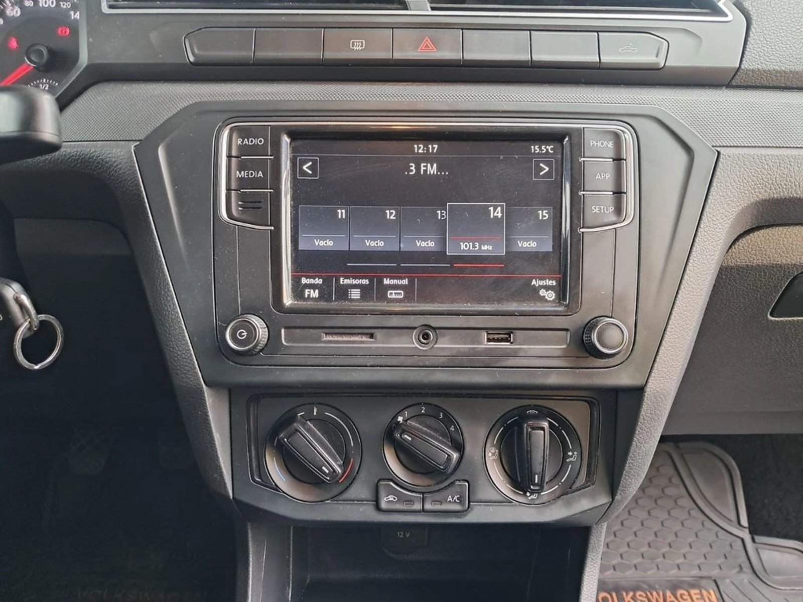 Volkswagen SAVEIRO COMFORTLINE CAB EXTENDIDA 1.6 MT 4X2 2021 - Imagen 18 de 20