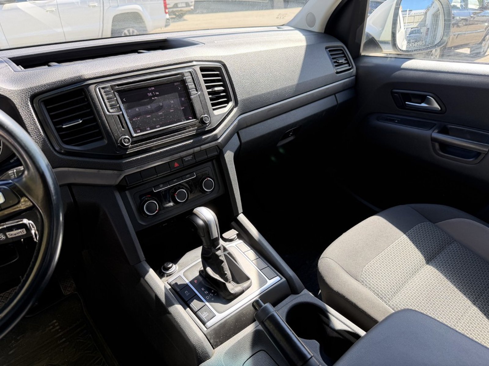 VOLKSWAGEN AMAROK 2.0 COMFORTLINE 2023 - Imagen 17 de 20