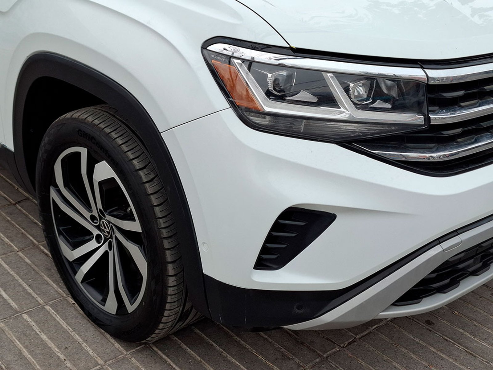Volkswagen ATLAS 3.6 LIMITED 4X4 7 Pasajeros 2024 - Imagen 7 de 20