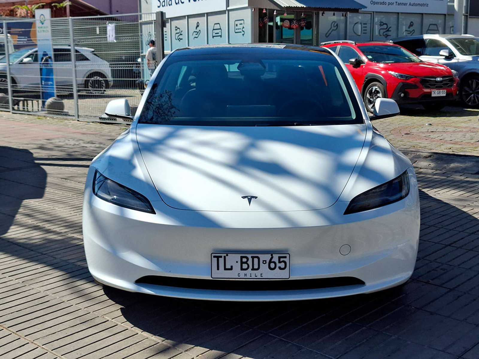 Tesla MODEL 3 Model 3 Long Range AWD Dual Motor 2024 - Foto 2 de 20