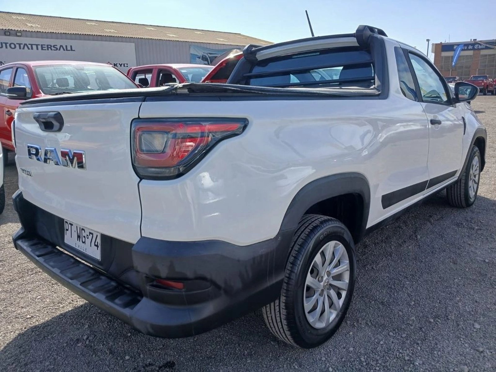RAM 700 1.4 SLT 4X2 CAB. SIM. MT 2P 2021 - Imagen 4 de 20