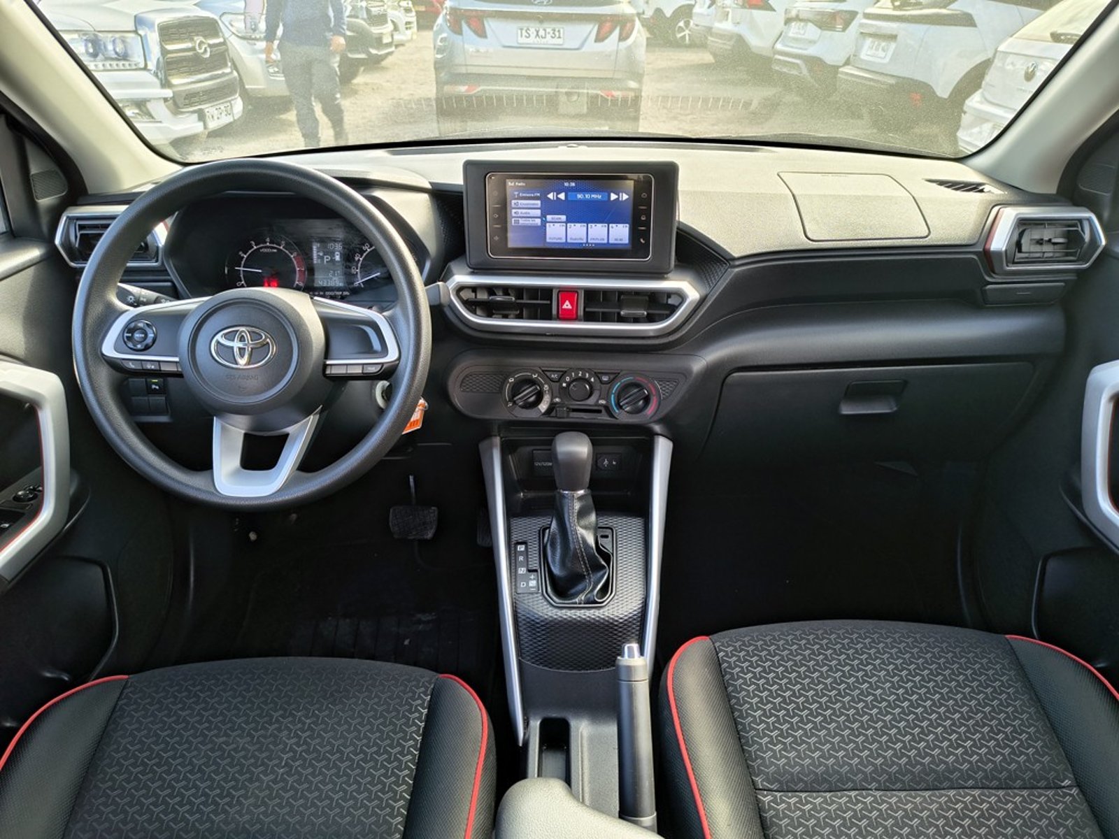 Toyota RAIZE 1.2 GASOLINA 4X2 T/A 2025 - Imagen 16 de 20