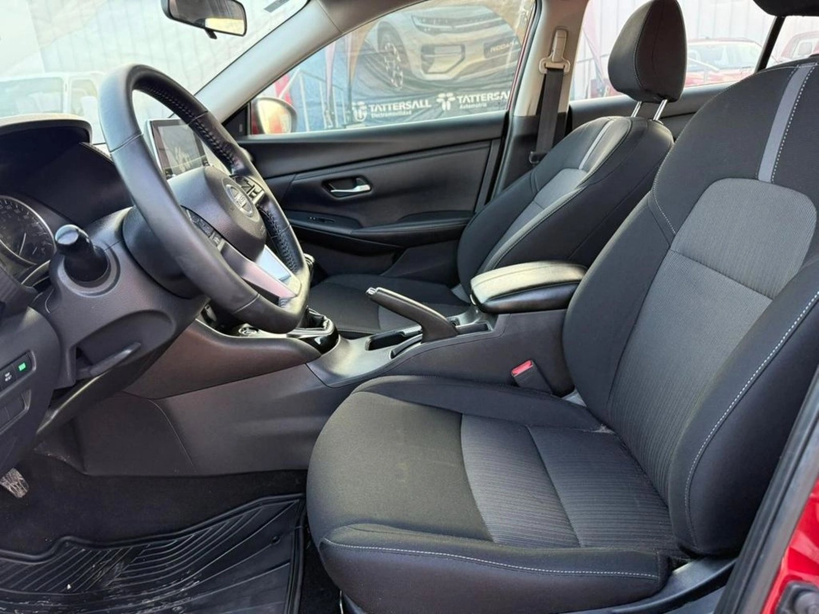 NISSAN SENTRA 2.0 SENSE 4X2 MT 4P 2023 - Imagen 9 de 14