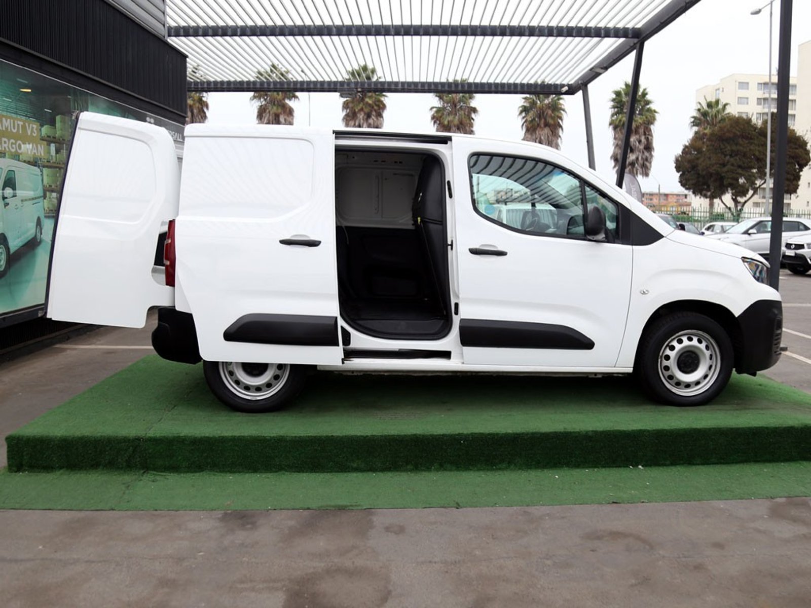 PEUGEOT PARTNER 1.6 L1 HDI MT DIESEL 2021 - Imagen 6 de 19