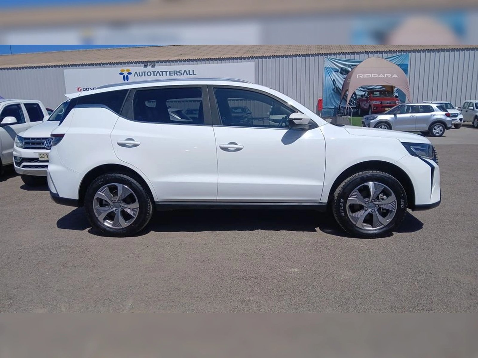 LIVAN X6 PRO 1.5 Gasolina 4X2 T/A 2025 - Foto 4 de 20