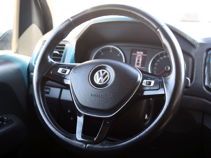 Volkswagen AMAROK 2.0 TRENDLINE DIESEL 4X4 MT 2023 - Imagen 15 de 20