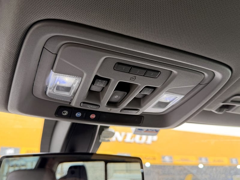 Chevrolet SILVERADO LTZ AT 4X4 2022 - Imagen 16 de 20