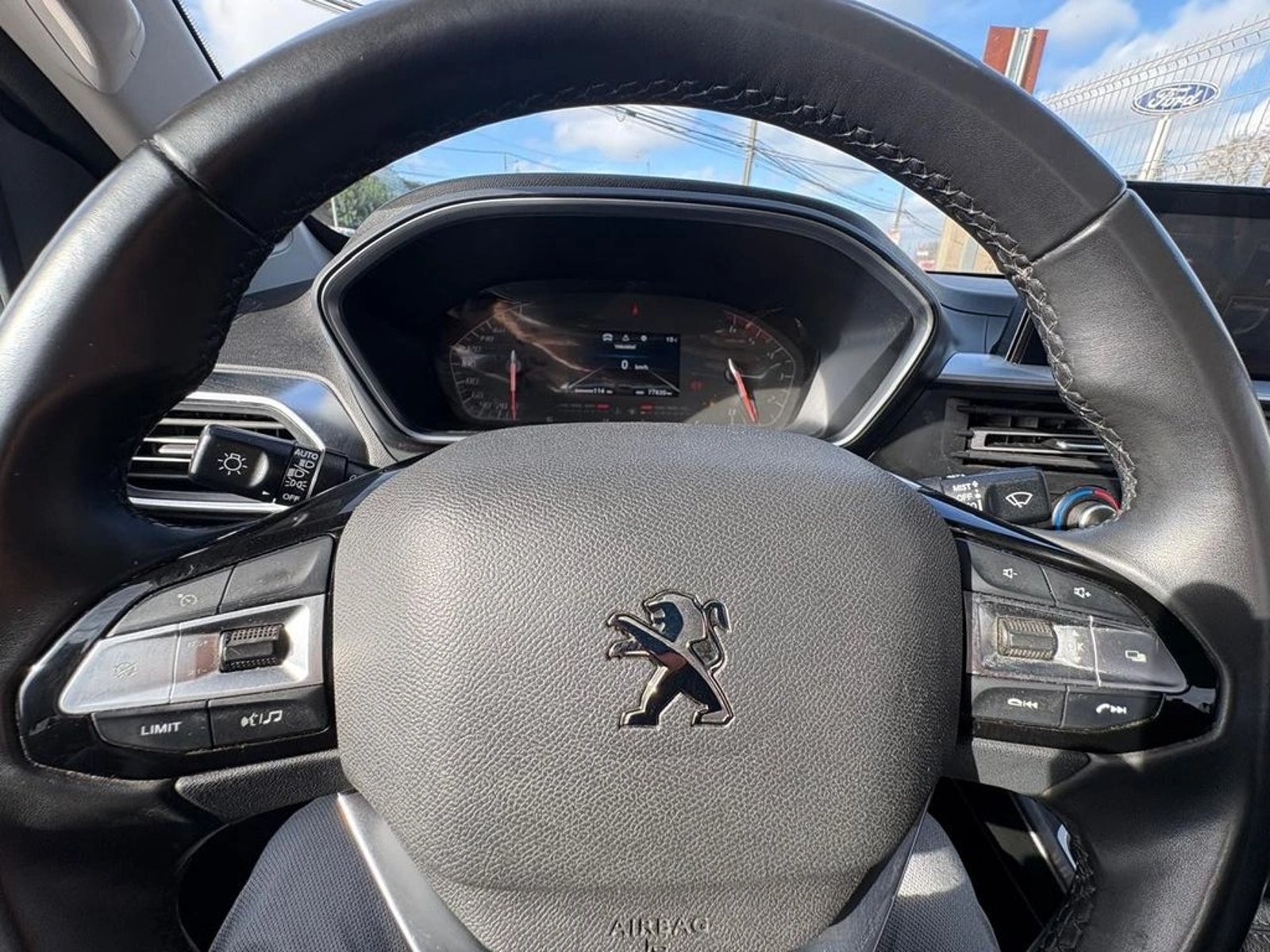 PEUGEOT LANDTREK 1.9 4X4 MT 2023 - Imagen 10 de 12