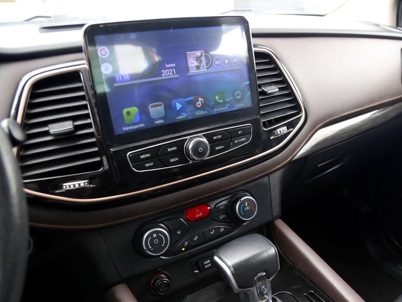 ZX AUTO TERRALORD 2.5 LUX PLUS AT 4X4 DIESEL 2023 - Imagen 18 de 20