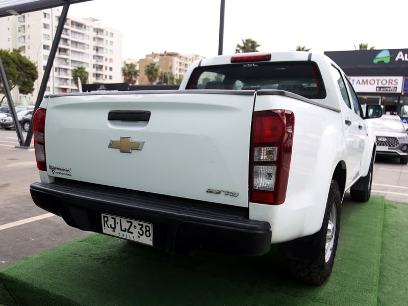 Chevrolet D-MAX 2.5 4X2 MT 2022 - Imagen 6 de 20
