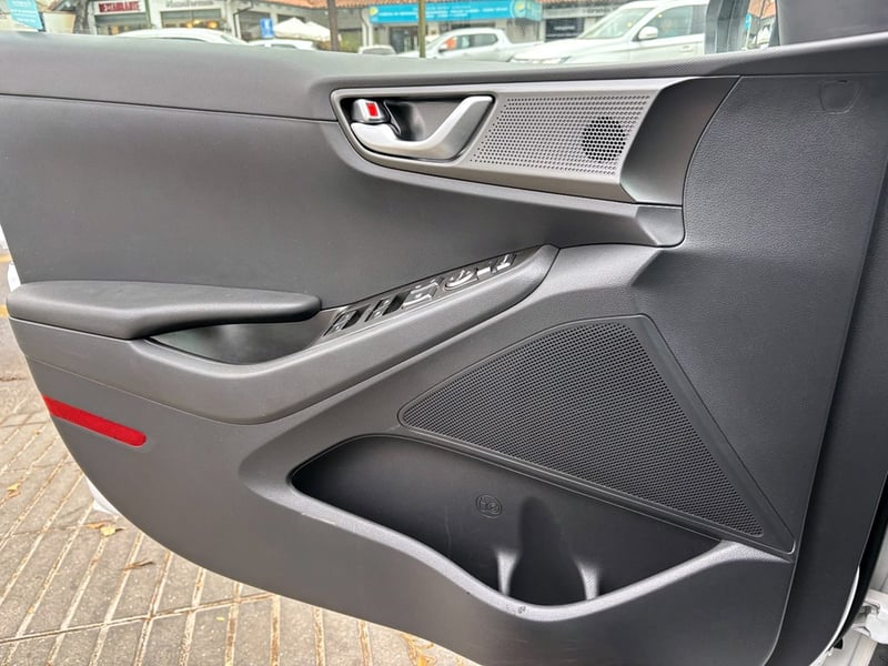 Hyundai IONIQ Ionic EV 2021 - Imagen 13 de 20