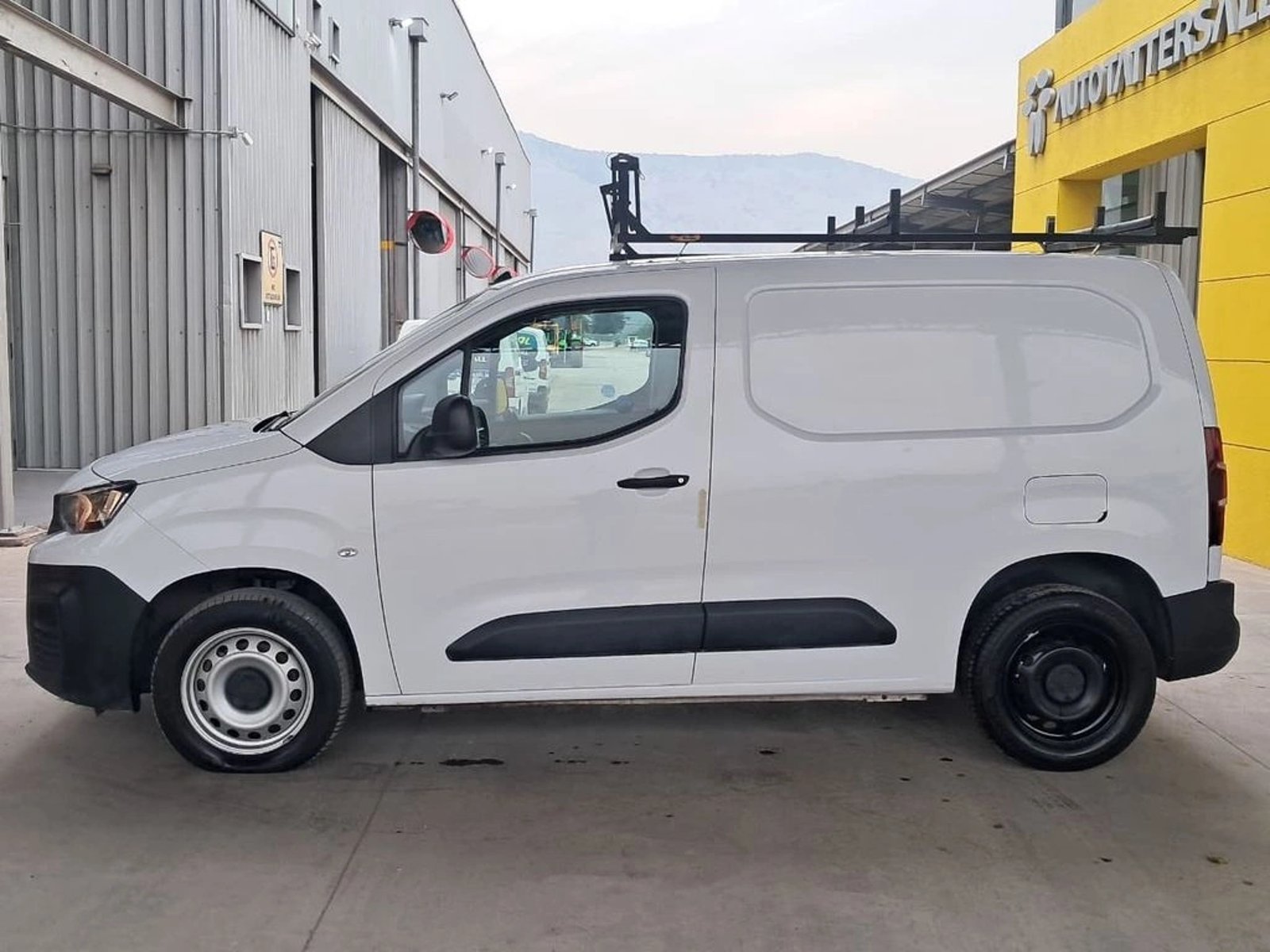 Peugeot PARTNER L1 1.5 HDI 4X2 MT 2024 - Imagen 10 de 19