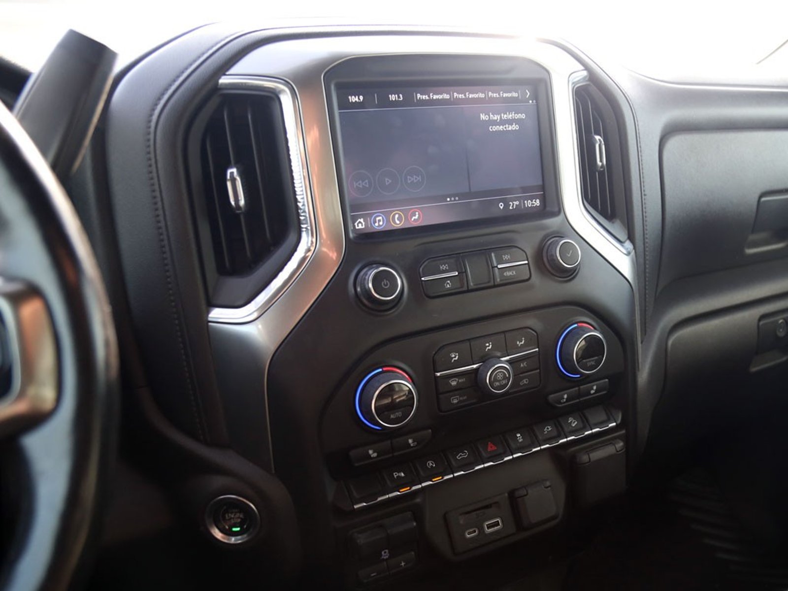 CHEVROLET SILVERADO 5.3 LT AT 4X4 2022 - Imagen 17 de 20