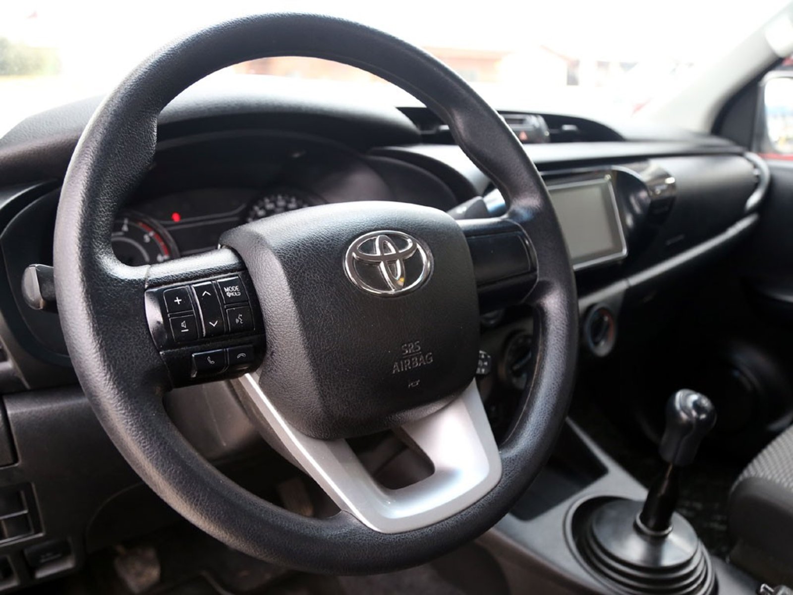 Toyota HILUX 2.4 DX MT 4X2 DIESEL 2021 - Imagen 12 de 20