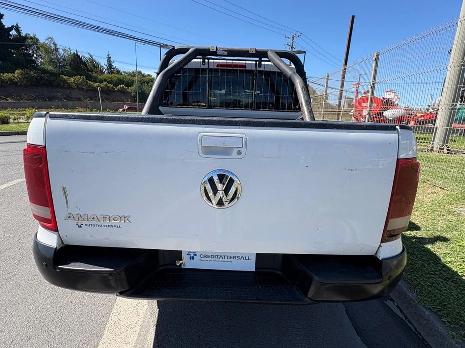 VOLKSWAGEN AMAROK TRENDLINE 4X4 DIESEL 2023 - Imagen 7 de 12