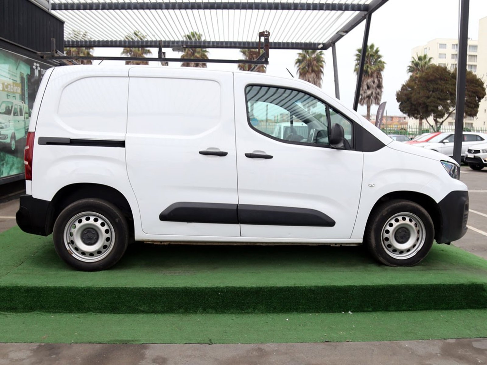 Peugeot PARTNER 1.5 L1 HDI DIESEL 2024 - Foto 4 de 20