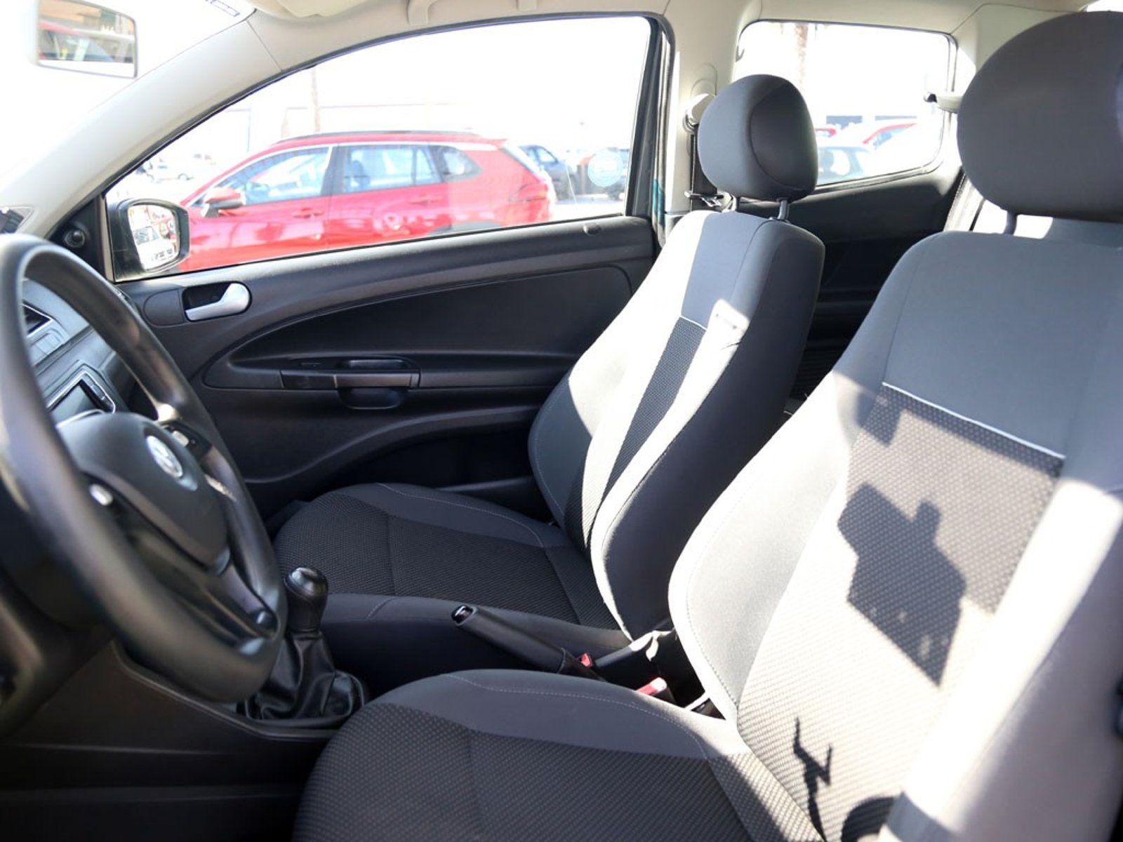 VOLKSWAGEN SAVEIRO 1.6 DC MT 2021 - Imagen 12 de 20