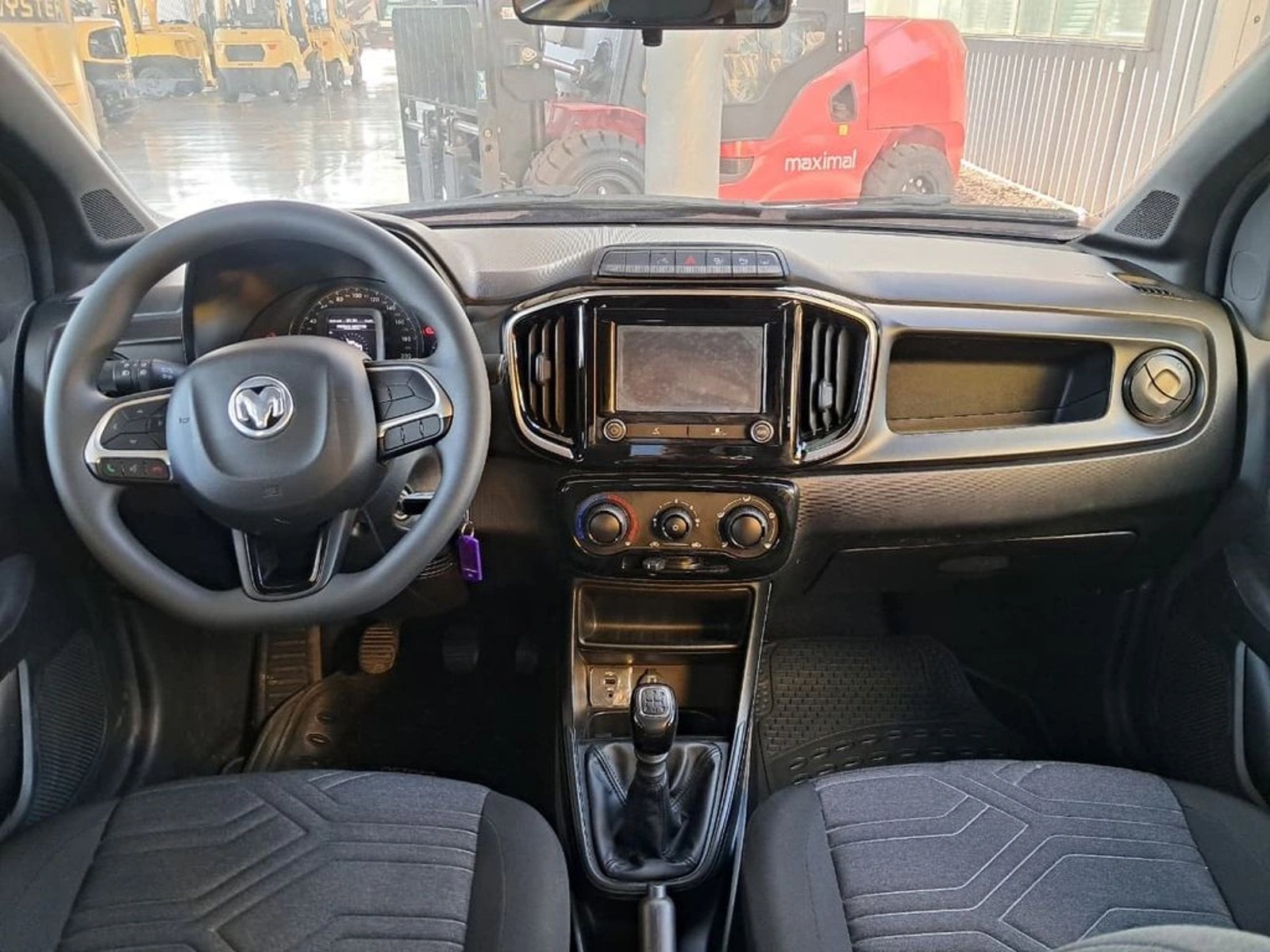 RAM 700 BIG HORN CD 1.3 2024 - Imagen 15 de 20