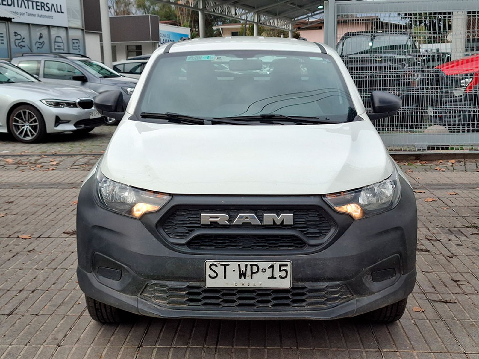 RAM 700 700 1.4 MT DC SLT 2023 - Foto 2 de 19