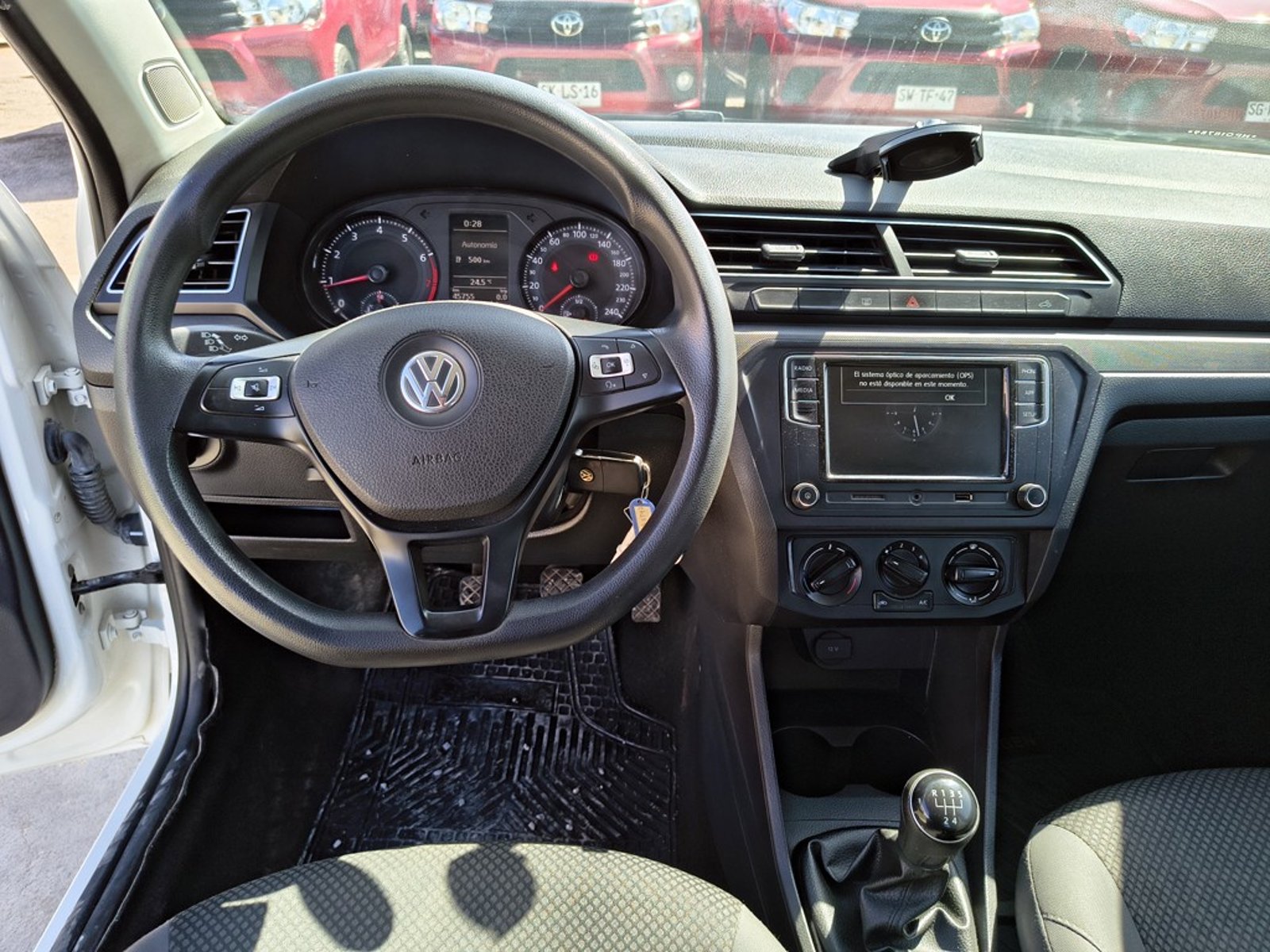 VOLKSWAGEN SAVEIRO 1.6 Gasolina 4x2 T/M 2022 - Imagen 17 de 18